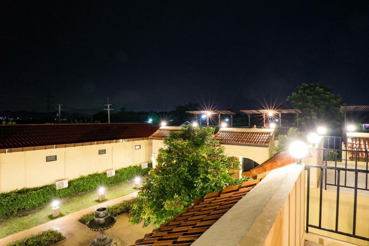 Sierra View Resort Ban Khanong Phra Nua Buitenkant foto
